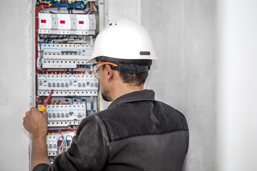 Industrial Electrician Sunshine Coast